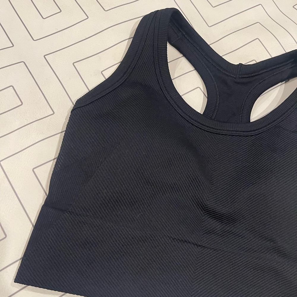SPANX Black Look At Me Now Sports Bra - Picture 2 of 8
